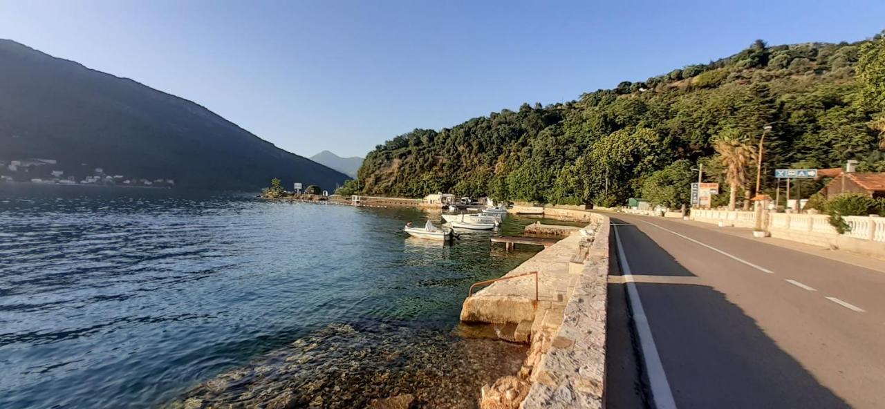 Stevovic Apartments Tivat Exterior foto