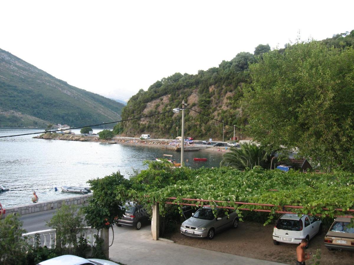 Stevovic Apartments Tivat Exterior foto